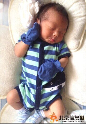 《一站到底》李好晓敏爱子满月照曝光 李好恶搞PS自家儿子网友点赞