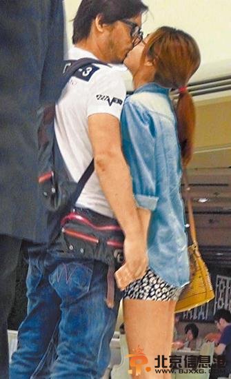 彭顺与李悦彤当街亲吻