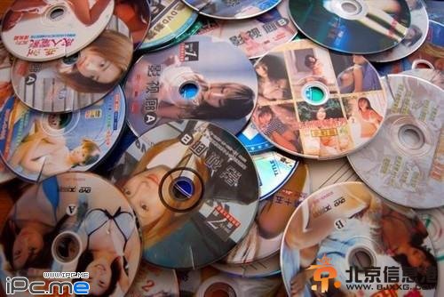 网络鉴黄师首要条件已婚 半夜正睡觉被叫去审黄片