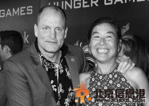 　　伍迪&middot;哈里森与妻子。