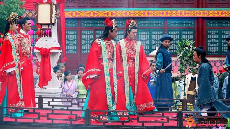 《金玉良缘》霍建华唐嫣结婚照曝光 苦命鸳鸯终成眷属