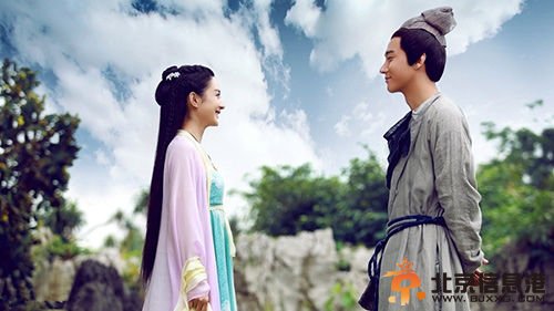 《花千骨》东方彧卿扮演者张丹峰造型曝光 挑战“万人迷”被赞暖男