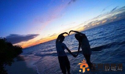 林志颖和老婆海边度假 唯美画面太美好瞬间可拍成偶像剧