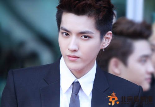 海哥娱乐盘点娱乐圈号称&ldquo;电眼男神&rdquo;的十大男星