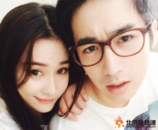 张馨予弟弟帅气出镜 网友：别把弟弟往火坑里推