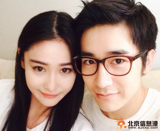 张馨予弟弟帅气出镜 网友：别把弟弟往火坑里推