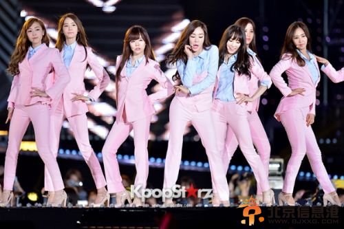 最强天团首期神秘嘉宾大揭秘 SuperJunior与少女时代首次一同出演