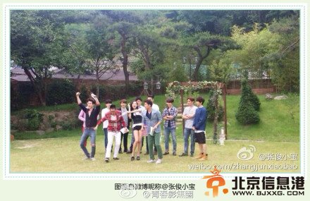 江苏卫视《最强天团》韩国首尔录制现场照片 fx宋茜任固定主持人