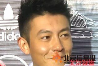 艳照门男主角陈冠希变身网络流氓 人肉网友遭炮轰