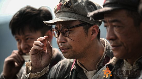 王迅饰演“彭瞎子” 《十送红军》央视开播