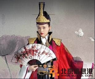 陈乔恩抽烟照清纯形象幻灭 玉女昔日半裸露胸照被扒（组图） 