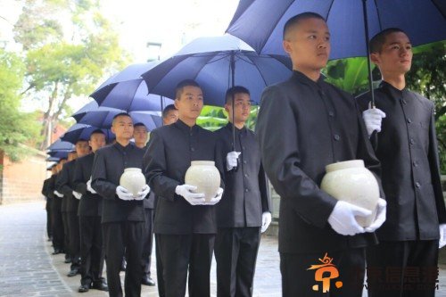 中国抗日远征军部分阵亡将士遗骸归葬云南