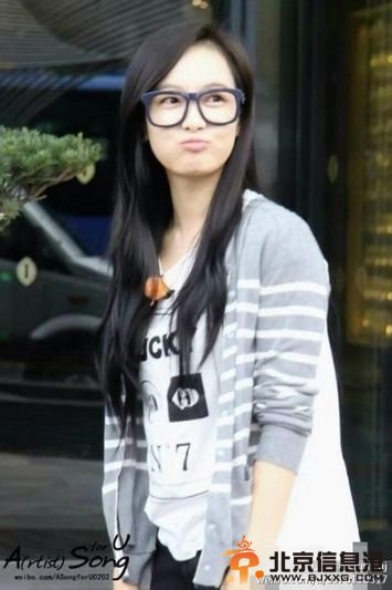 《花样爷爷》宋茜素颜无人认出 刘烨调侃：妆前妆后两个人