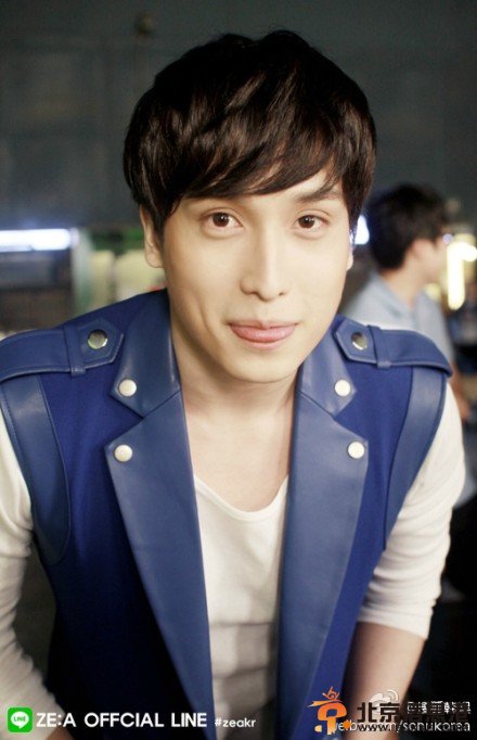 帝国之子新歌《呼吸声》MV幕后花絮公开 帝国之子成员从成熟变逗趣