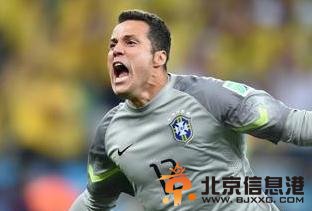 朱里奥塞萨尔承载巴西老男孩集体回忆 老兵永远不死