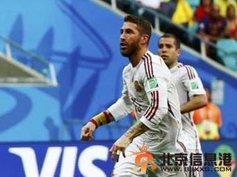 西班牙球迷赛后炮轰裁判 抗议要求尿检范佩西罗本