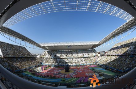 神吐槽世界杯25分钟开幕式全场尿点：各种造型弱智丑逼植物人简直low爆了