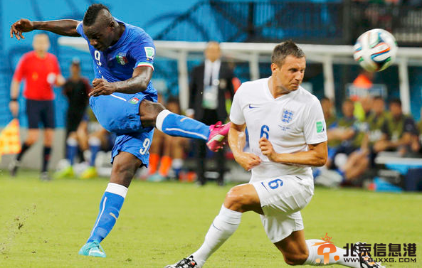 巴神头槌助意大利获胜 成熟的他让蓝衣军更可怕