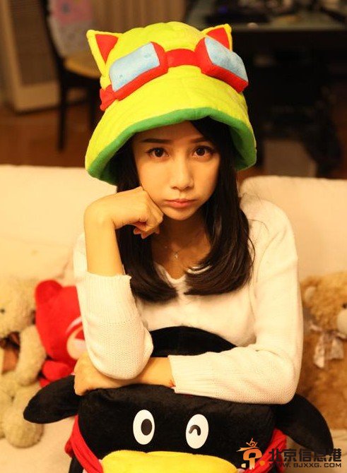 伊芙蕾雅4p事件图片 清纯美艳照全裸曝光【组图】