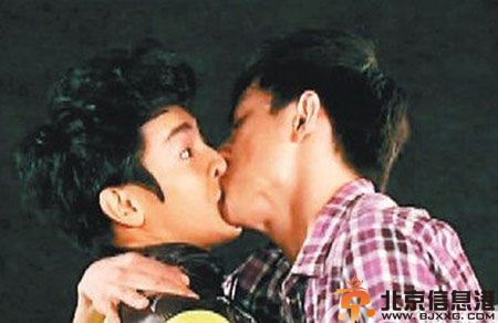 国民男友王思聪女友是谁 与林更新发生了什么事情