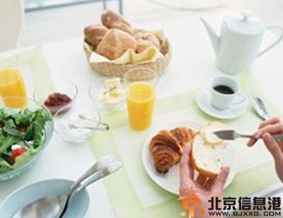 养成良好的生活习惯 防止皮肤衰老