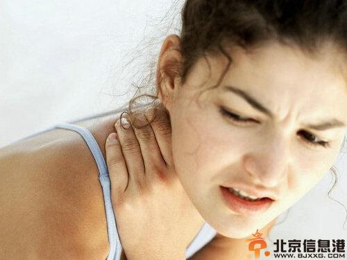 下巴长痘是什么原因 教你对症下药赶走痘痘