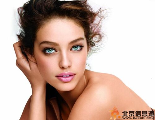 下巴上长痘痘怎么办 养生良好生活习惯轻松祛痘