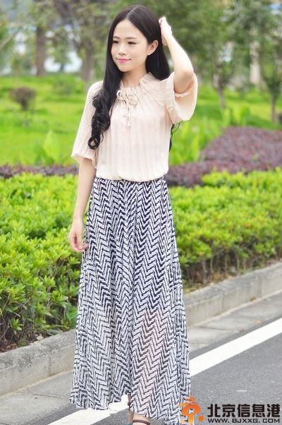夏季长裙搭配图片技巧 夏天就要长裙控