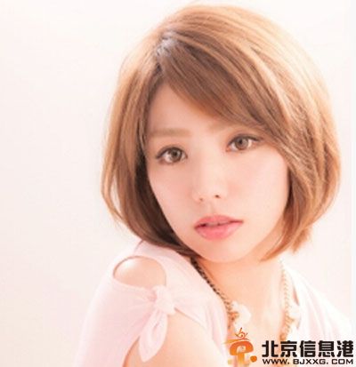 短发弄什么发型好看 彰显时尚个性完美转型