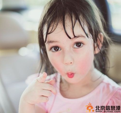 泰美混血小萝莉拉达·莫兰JiradaMoran资料照片 超萌微博爆红