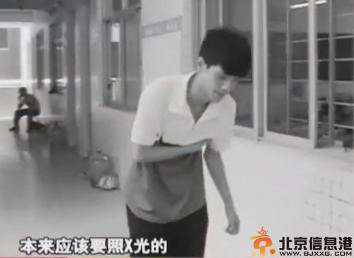 坚强哥钟强忍痛高考图片内幕 肺泡破裂忍痛16小时考取604分