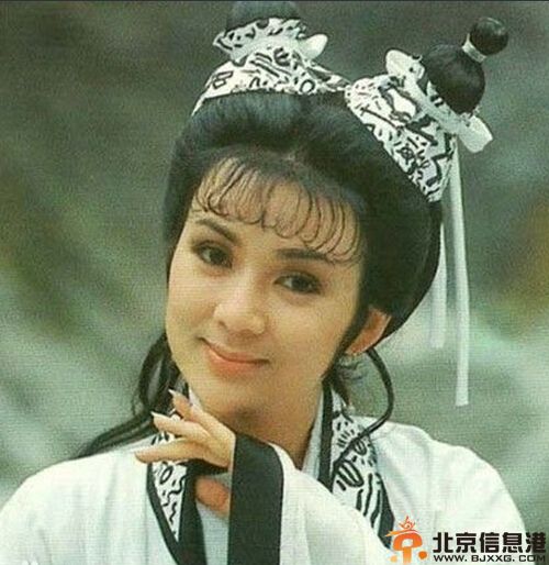 61岁冯宝宝被传离婚揭其个人资料 曾一度想自杀