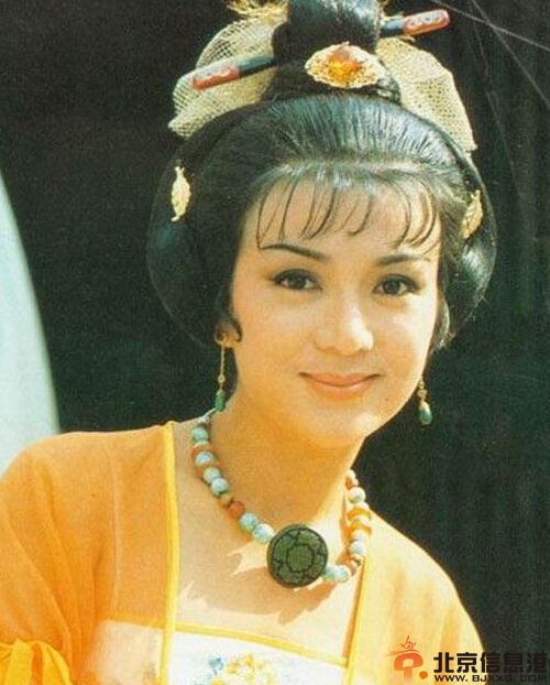 61岁冯宝宝被传离婚揭其个人资料 曾一度想自杀