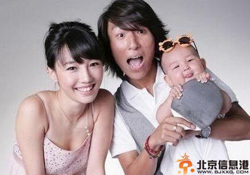 白百合偷窃事件是真是假 揭其家庭背景资料