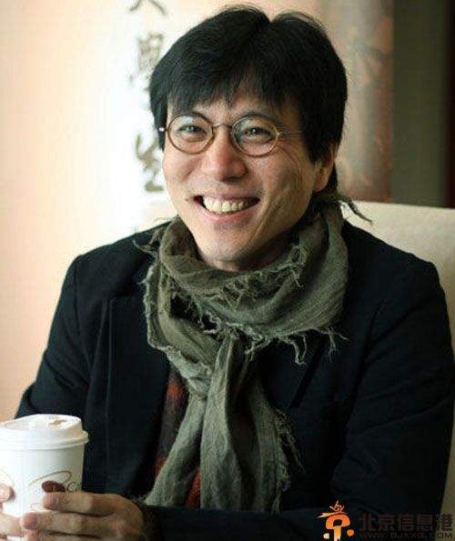 汤唯老公金泰勇个人资料照片 宣布婚讯因晚秋结缘