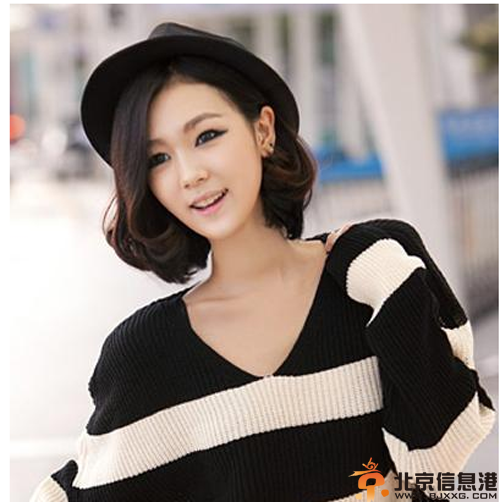 时尚短发发型图 彰显女王风范