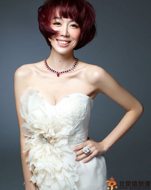 汤唯初恋男友朱雨辰女友是谁 揭女友姜妍个人资料微博照片