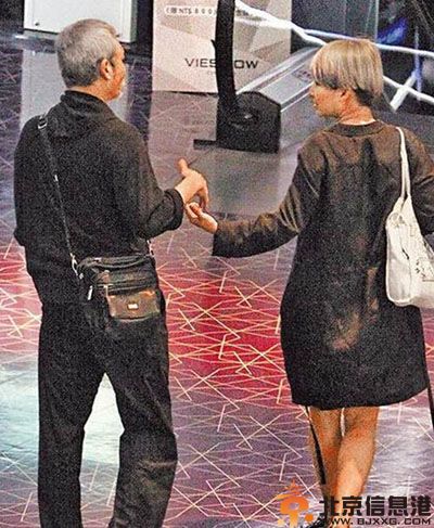 施南生徐克离婚 徐克新欢乐乐个人资料照片受关注