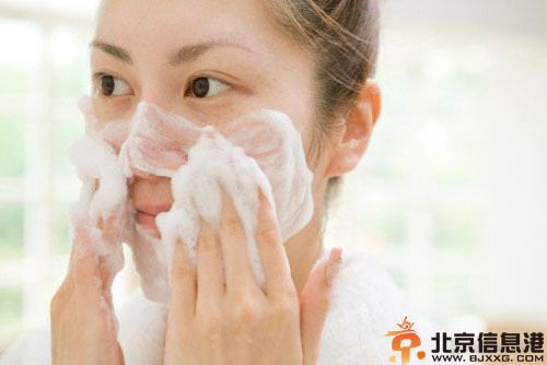 教你收缩毛孔的方法 告诉你如何收缩毛孔的最好方法