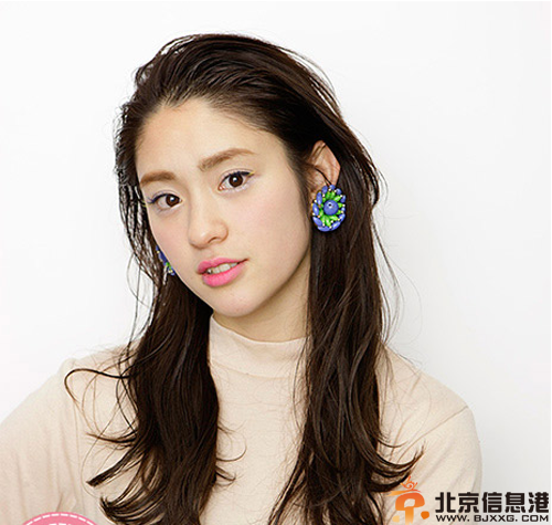 大卷发型图片2014 摆脱单调变女神