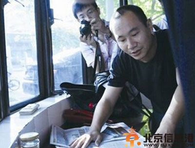 记者过国亮肝癌逝世 妻子汪雯诗可是你没有感动世人