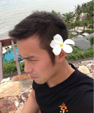 张孝全女友Crystal个人资料 揭秘其微博激凸照