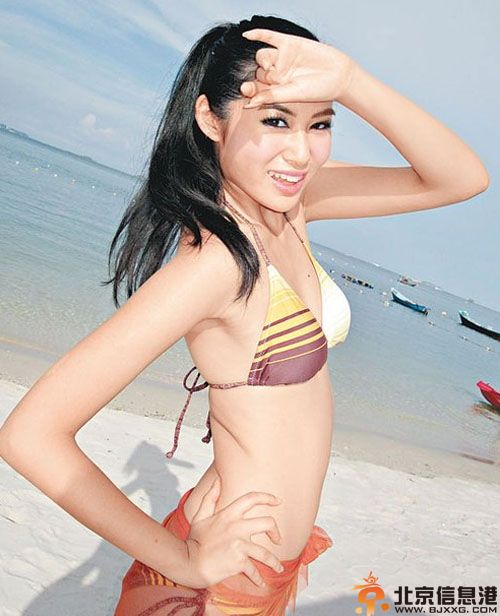 春卷王宝宝个人资料与男友李思捷分手 称内地高铁好臭厕所味