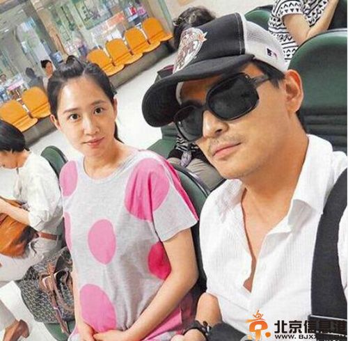 陈晓东喜得爱女升级当爸爸 微博晒脚印报平安揭女儿照片名字