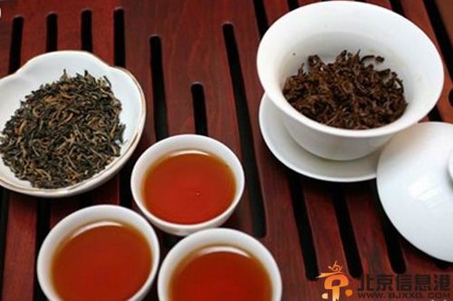 自制眼部去皱面膜方法技巧 去皱美白DIY面膜自己搞定