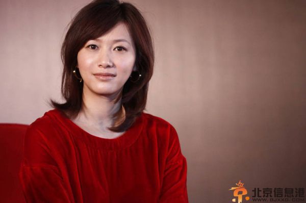 徐静蕾男友是谁与吴亦凡是什么关系 曝其解约内幕揭个人资料