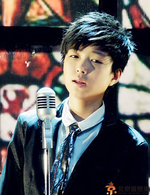 左溢的女朋友是谁 揭其个人资料微博照片家庭背景父母资料