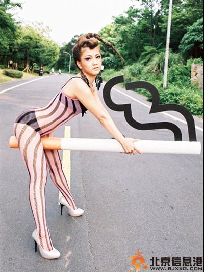 小Call胆大艺术照三点照片 小call男友是谁揭其资料微博照片