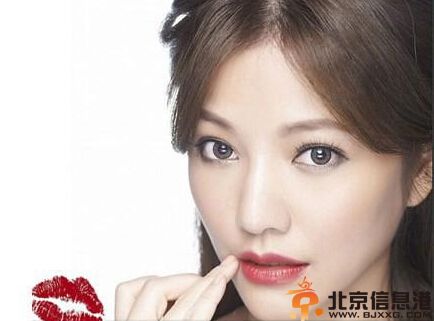 学习雾面唇妆怎么画 教你画出妩媚红唇