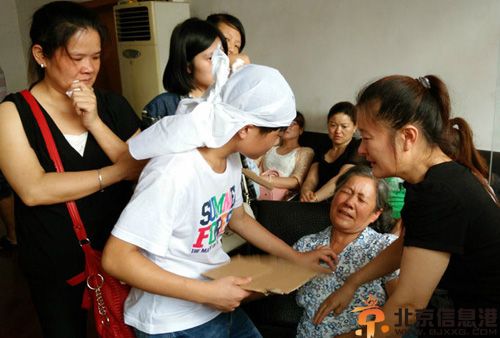 湖南驾校教练飙车泄愤致3人死亡 爆现场图片只因未过驾考无奖金